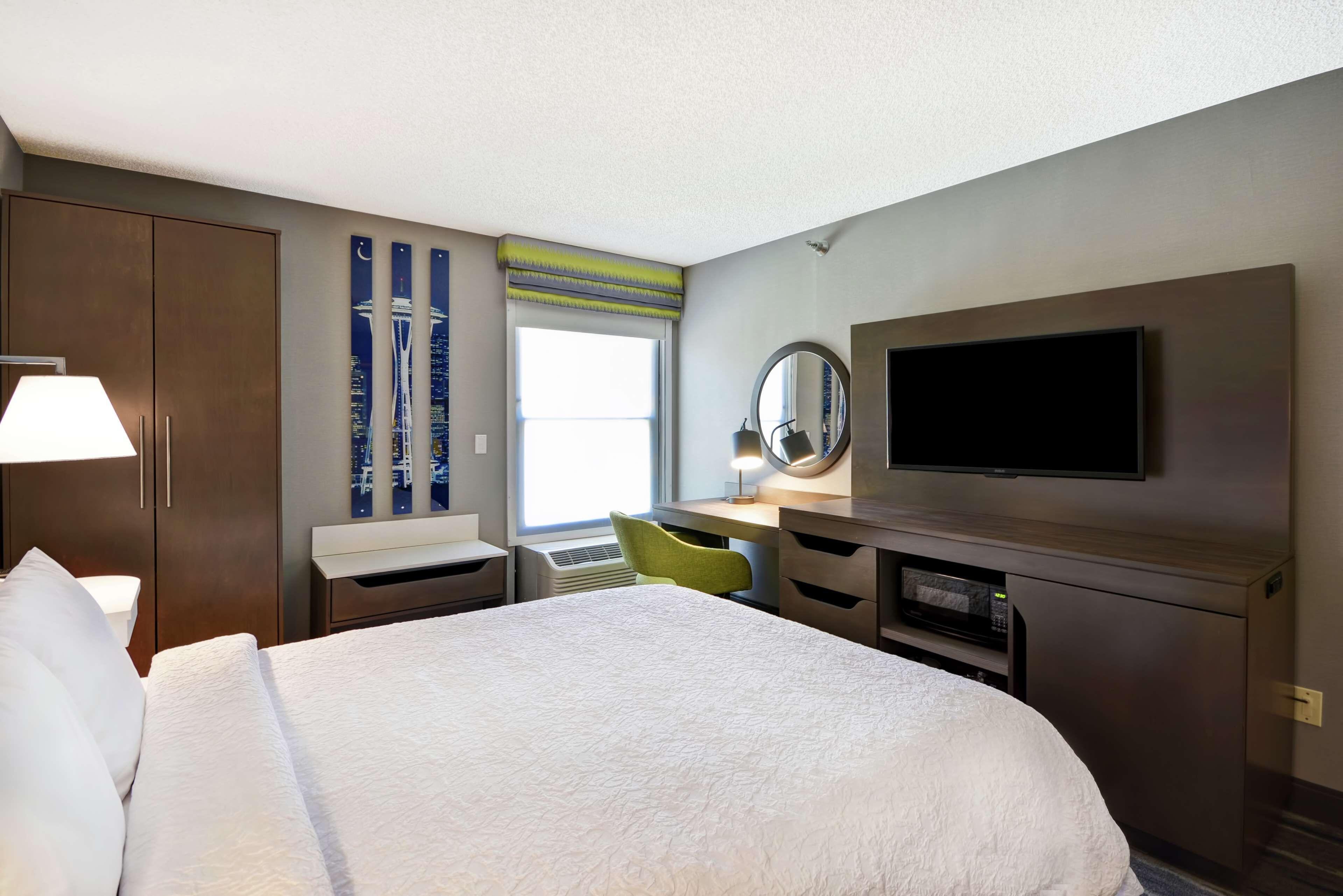 King Room King Bed Non-Smoking